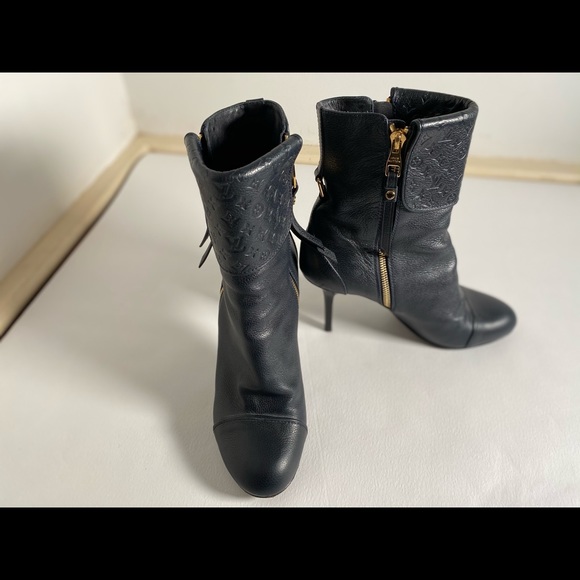 Authentic Louis Vuitton Empreinte ankle boots - Picture 5 of 7